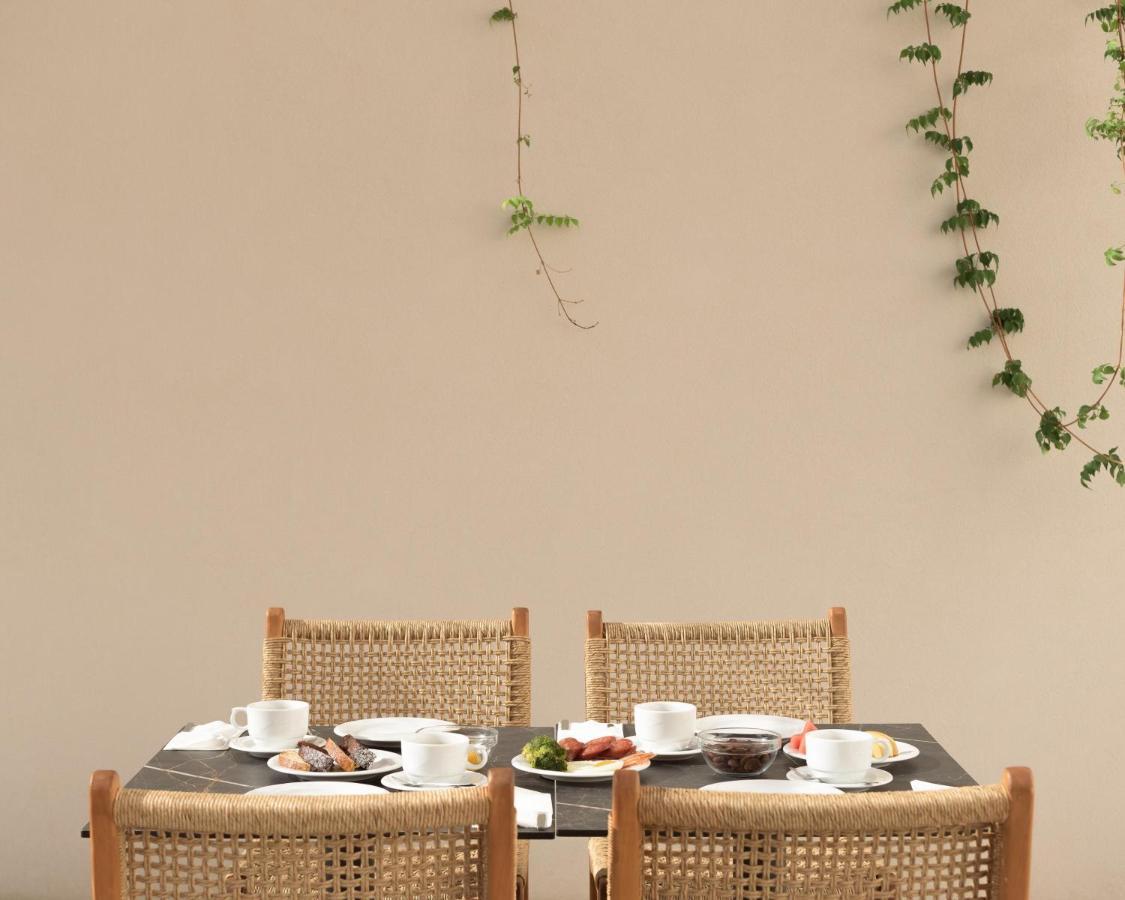 Sergios Hotel Hersonissos  Eksteriør billede